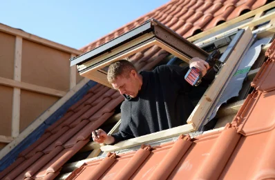 Pose de fenêtres de toit Velux à Thollet